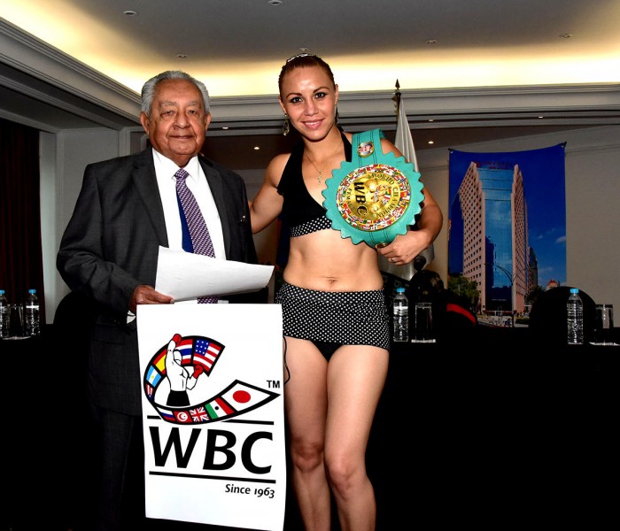 Box: “Loba” Muñóz lista para defensa del cetro supermosca CMB