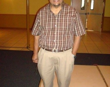 El periodista deportivo Abimael Ruiz se destacó con su programa Mesa Deportiva en la zona oeste del país.