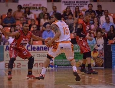 RAYMOND CINTRÓN FIRMA EN ESPAÑA