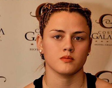 Box: Daniela Bermúdez quiere cetro  del CMB