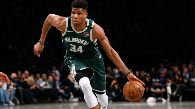 BALONCESTO: ANTETOKOUNMPO ELOGIA A LEBRON
